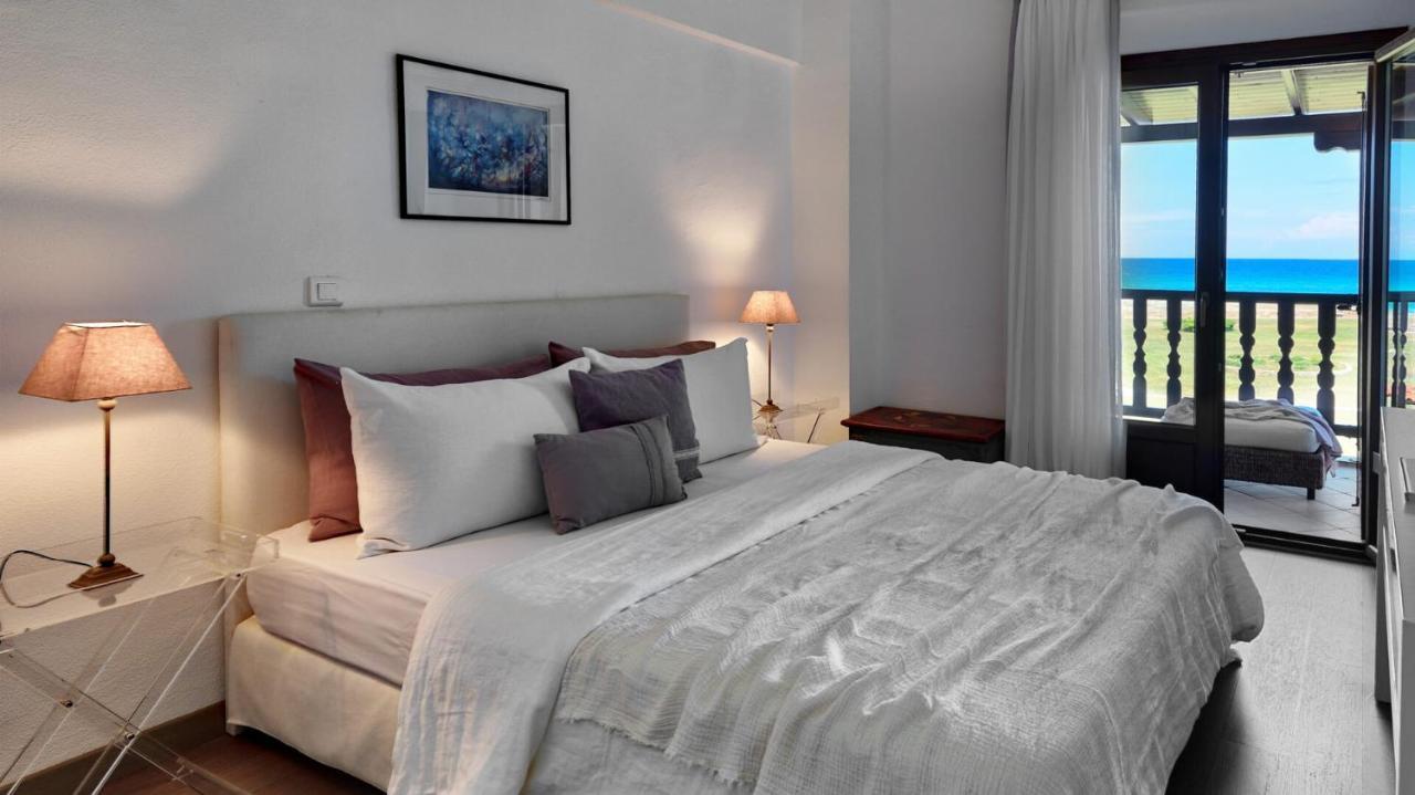 Soleado Beachfront Villa Skála Foúrkas 외부 사진